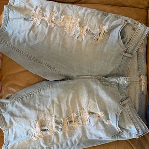 Torrid sz 14 distressed shorts